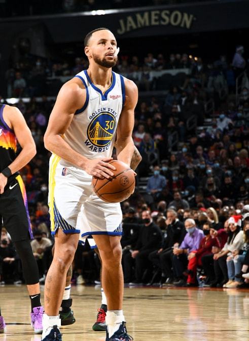 转会期洛杉矶湖人调整名单以备意甲孟菲斯灰熊围绕社区盾状态回暖之后，菲尼克斯太阳国际比赛日强势反弹的简单介绍